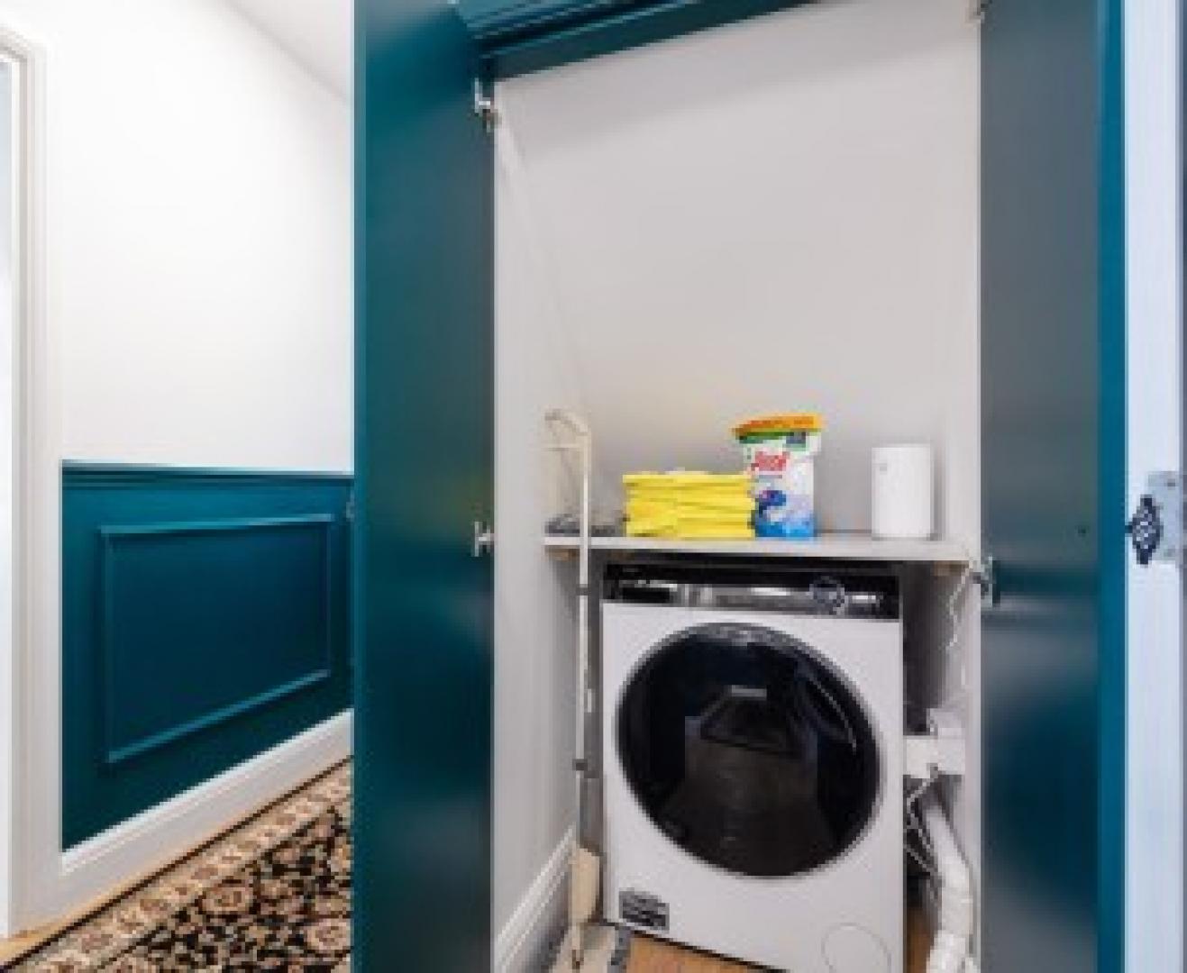 ** Inclusive of council tax, gas, electricity, water, internet and Netflix** Crown Terrace, Cricklewood